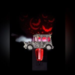 White Barn Wallflowers spooky  Light-Up Carriage